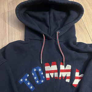 Tommy Jeans Hoodie (4 foto / 4)