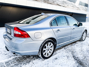 Volvo S80 D5 151kW Summum Geartronic (4 foto / 8)
