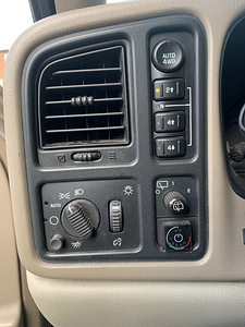 Chevrolet Tahoe (7 foto / 8)