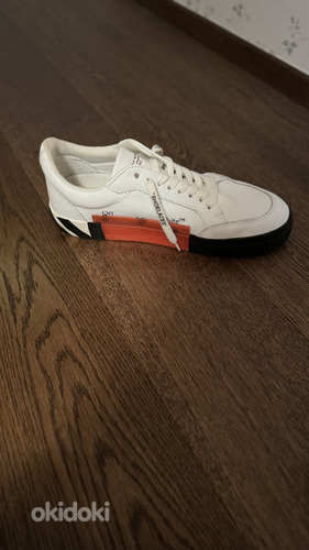 Vulcanized low-top Off-White sneakers nahast (foto #3)