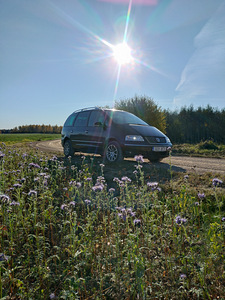 VW Sharan 2.0TDI 103kw 6k.manuaal 2006a (9 foto / 12)