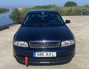 AUDI A4 B5 ~105kw (2 foto / 14)