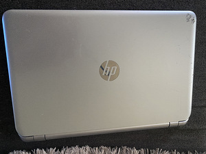 Ноутбук HP Павильон (2 фото из 2)