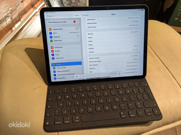 iPad Pro 11-inch 256GB Wi-Fi + Cellular 2020 + klaviatuur (foto #1)