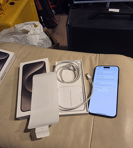Apple iPhone 15 Pro Max 512GB (1 foto / 5)