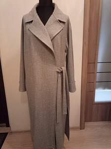 Mantel, villane 100%, suurus L-XL, uus (1 foto / 3)