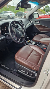 Hyundai Santa Fe Grand (2 foto / 10)