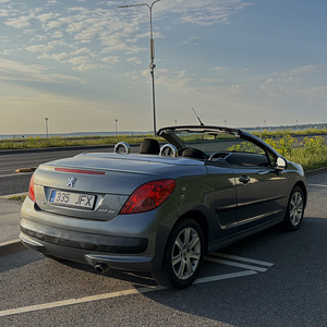 Peugeot 207CC (4 foto / 10)