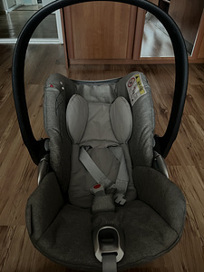 Детское автокресло CYBEX (2 фото из 3)