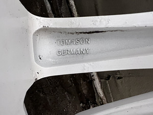 Audi колеса+шины Tomason 255/35R19 (6 фото из 8)