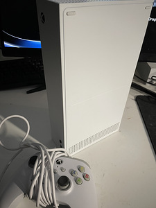 Xbox series s (1 foto / 2)