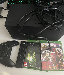 Xbox series x 1TB (1 foto / 2)