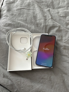 iPhone 12 64GB Purple (1 foto / 2)