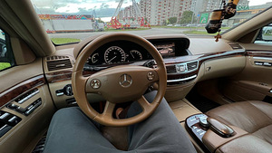 MERCEDES S-CLASS W221 4MATIC (9 foto / 13)