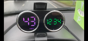 Gps спидометр и часы (2 фото из 2)