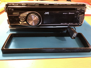 Autoraadio JVC KD-R771 (1 foto / 1)