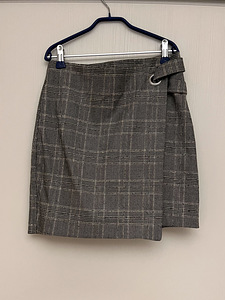Hall ruuduline seelik H&M (1 foto / 2)
