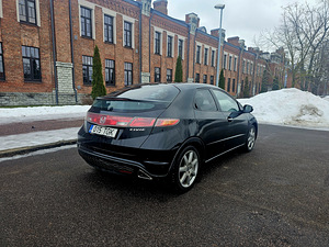 Honda Civic (5 foto / 9)