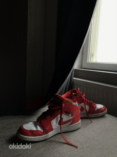 Nike Air Jordan 1 Red/White-Pollen "Barcelona" 9,5 (40) (foto #8)