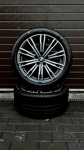 Колесные диски BMW 18" с шинами M-Package