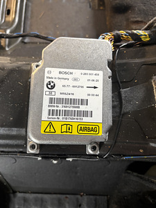 BMW E46 Airbag (Airbagide komplekt uksed ning armatuur) (1 foto / 2)