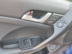 Honda Accord 2.2dti executive (12 foto / 12)
