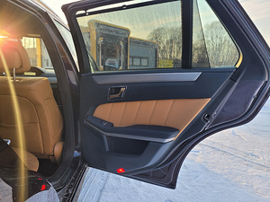 Mercedes benz e350 CDI 4Matic (7 foto / 12)