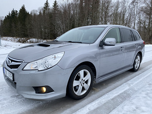 Subaru Legacy 2011 - 2.0 дизель (1 фото из 12)