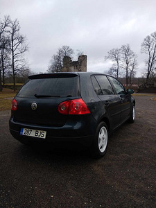 Müüa hooldatud, korralik ja öknoomne Golf 5 1.6 75 kW (5 foto / 10)