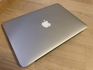 MacBook Pro 13'' Mid 2014 8/128 (2 foto / 9)