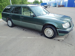 Mercedes-Benz 300TE 4MATIC (5 фото из 11)