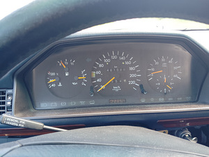 Mercedes benz 300d (8 foto / 9)