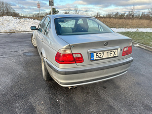 Winter beater BMW 320i (9 foto / 15)