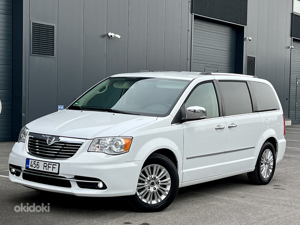 Lancia Grand Voyager MY2016 PLATINUM STOW&GO 2.8CRD (фото #3)