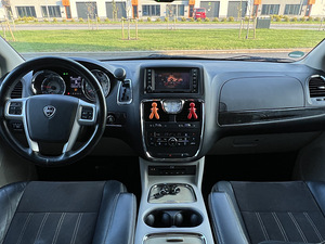 Lancia Grand Voyager MY2016 PLATINUM STOW&GO 2.8CRD Vahetus (13 foto / 15)