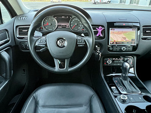 VW TOUAREG 3.0TDI 180KW 4Motion FACELIFT 165000 km (9 foto / 15)