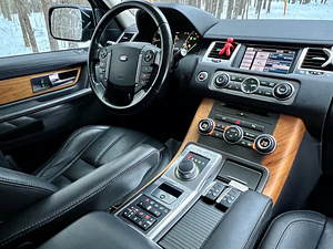 LAND ROVER RANGE ROVER SPORT 3.0 D HSE Jarelmaks (10 foto / 15)