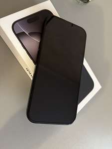 iPhone 16pro 512gb black (1 foto / 2)