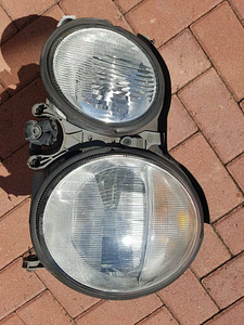 Mercedes Mb w210 esituled xenon 99-02a. (2 foto / 2)