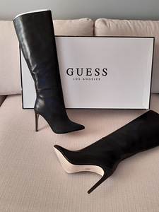 Guess новые сапоги (3 фото из 3)
