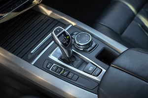 BMW X5 Sportline 3.0 Twin-power Turbo (10 foto / 15)