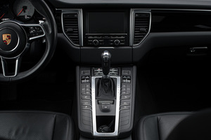 Porsche Macan S Dynamic Performance 3.0 V6 TWIN-TURBO (11 foto / 15)
