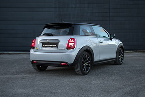 MINI Cooper SE Facelift Sport (4 foto / 14)