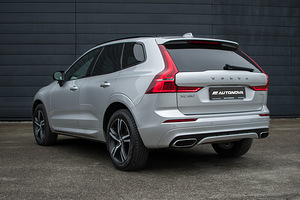 Volvo XC60 R-DESIGN 2.0 R-Design; SAFE PRO (4 foto / 15)