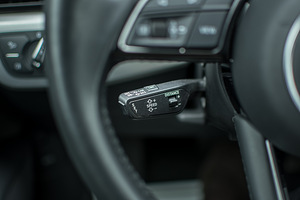 Audi A4 35TDI S-LINE (8 foto / 15)