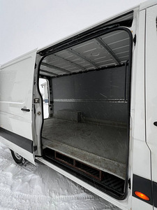 Volkswagen Crafter 2.0 100kW (15 foto / 15)