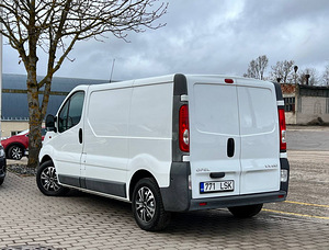 Opel Vivaro 2.0 66kW (5 foto / 14)