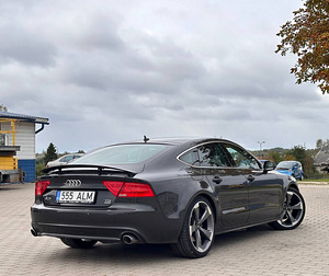 Audi A7 Sportback BOSE 3.0 180kW (6 foto / 15)