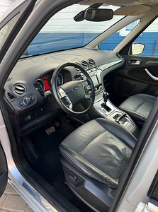 Ford Galaxy Comfort 2.0 96kW (6 foto / 15)