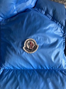Жилет Moncler (2 фото из 5)